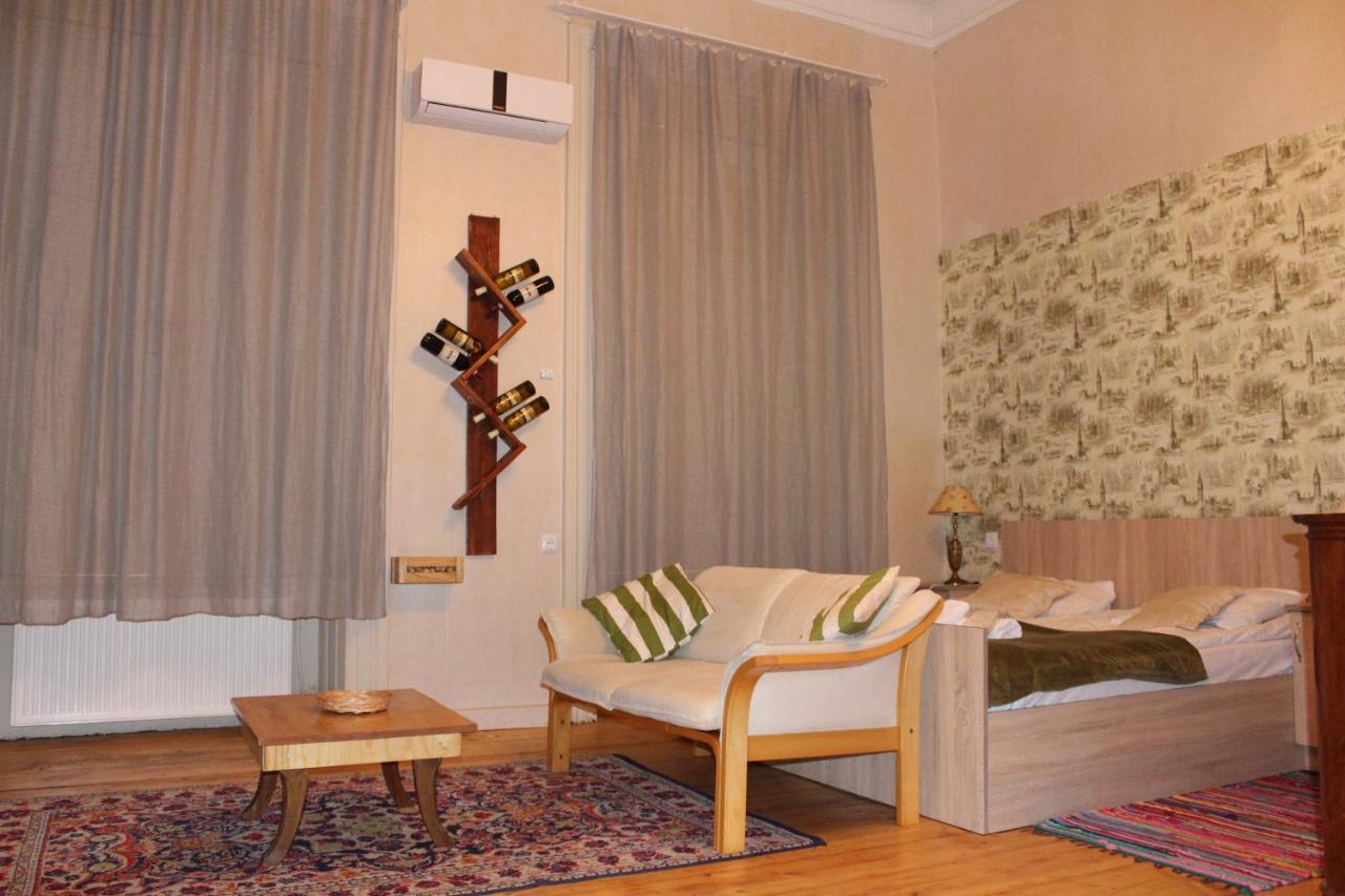 Solo Room Apartment Tbilisi Eksteriør bilde
